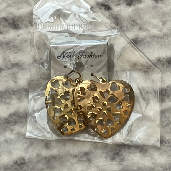 Fashion Jewelry Earrings - Picture 3 of 6